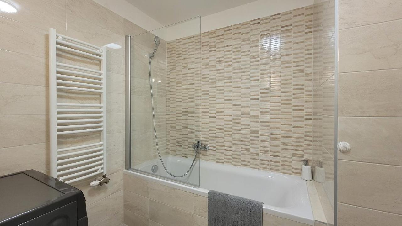 Mm D Home Apartment Будапеща Екстериор снимка