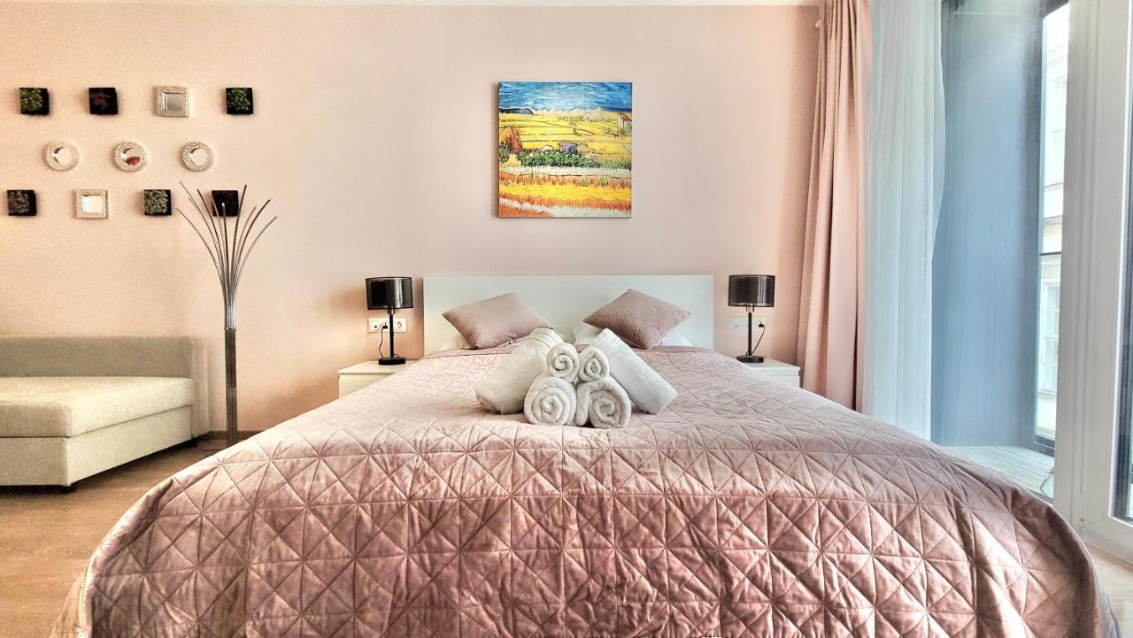 Mm D Home Apartment Будапеща Екстериор снимка